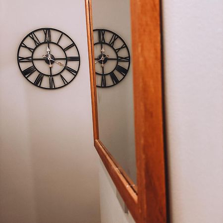 Spacious 3 Rooms In Tooting London Eksteriør billede