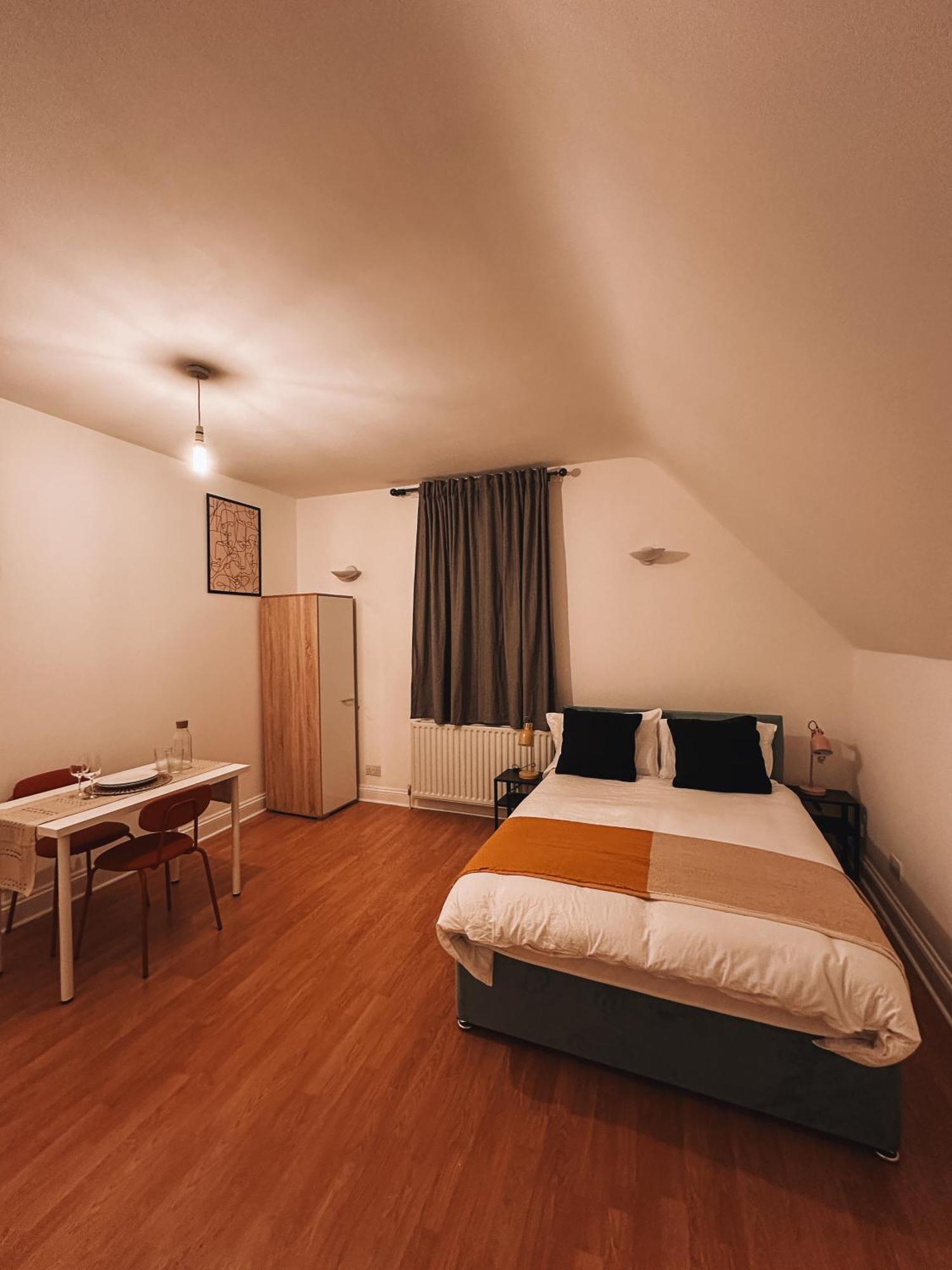 Spacious 3 Rooms In Tooting London Eksteriør billede