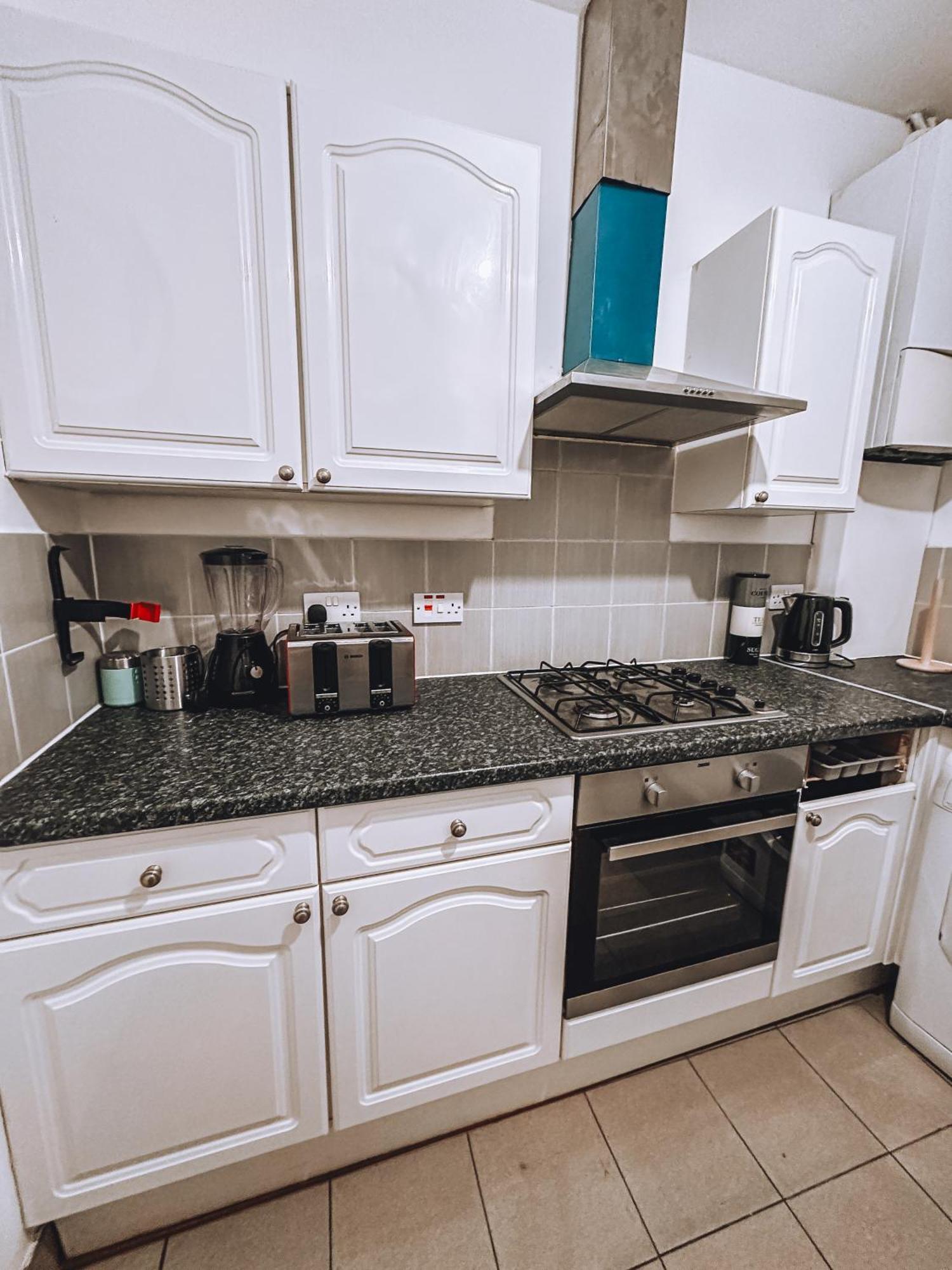 Spacious 3 Rooms In Tooting London Eksteriør billede
